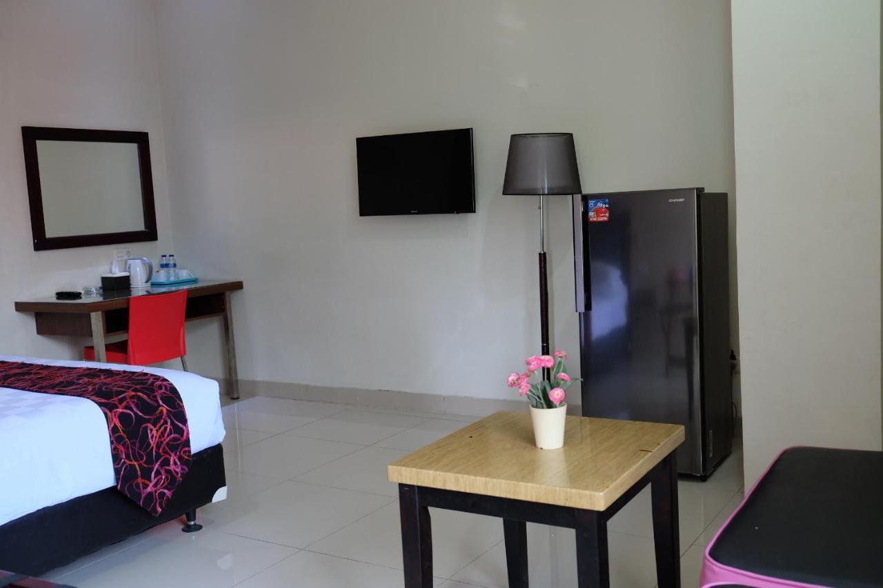 Atlantic Hotel Ambon Esterno foto